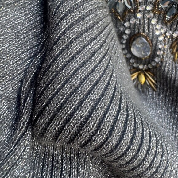 Objects D'art Long Sleeve Embellished V-Neck Gray Metallic Ribbed Sweater Size L - Picture 6 of 7